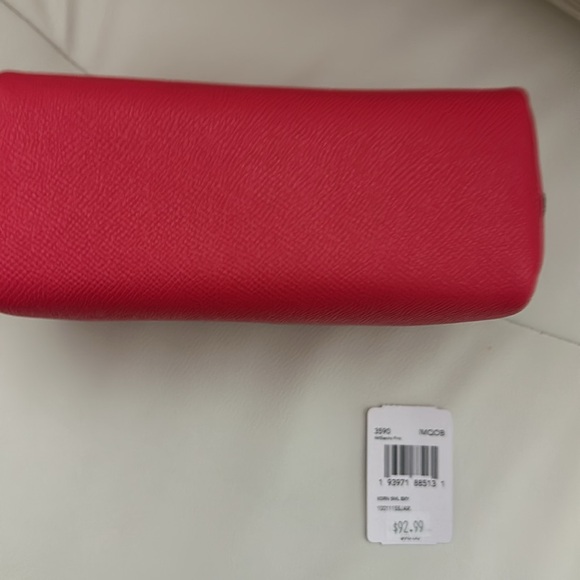 Coach makeup case - Picture 5 of 13